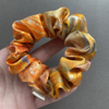 Scrunchies in seta di gelso con stampa digitale al 100% su misura per capelli ricci