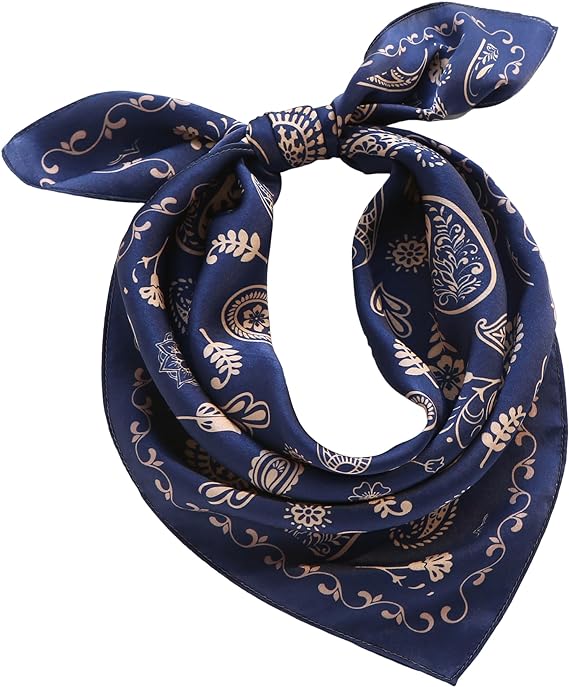  Foulard in seta e fasce per il collo